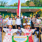 Foto bersama Forkopimcam, Kepala Desa, DGN dan lainnnya bersama para juara perlombaan dalam rangka Hari Santri Nasional 2026.